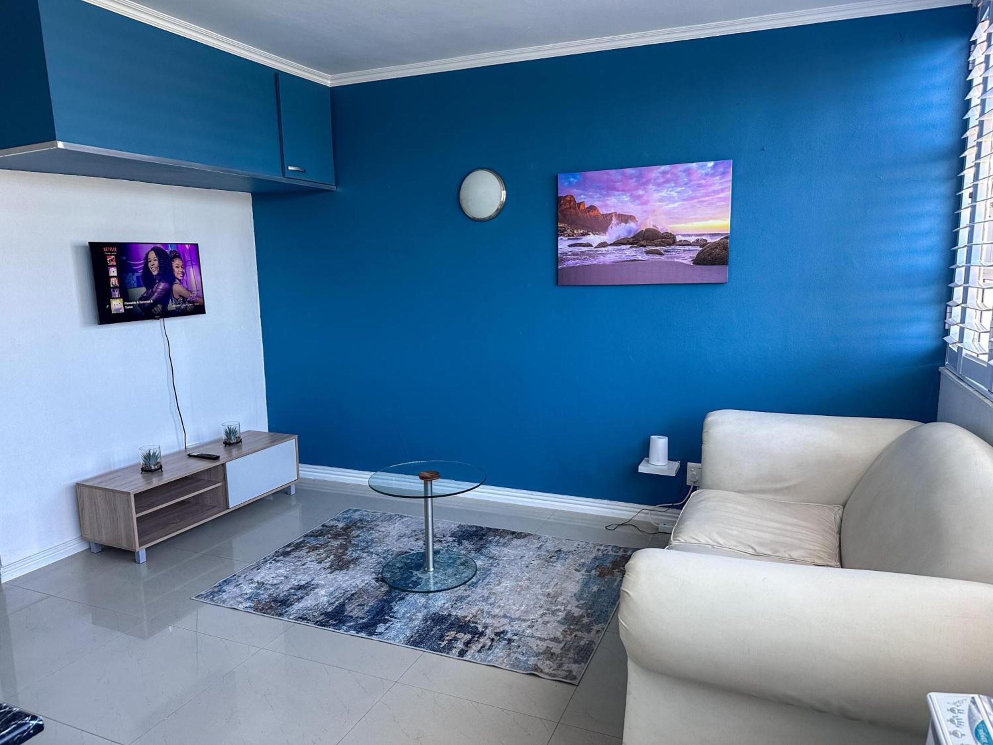 In Sea Point Montclair Apartment Cape Town