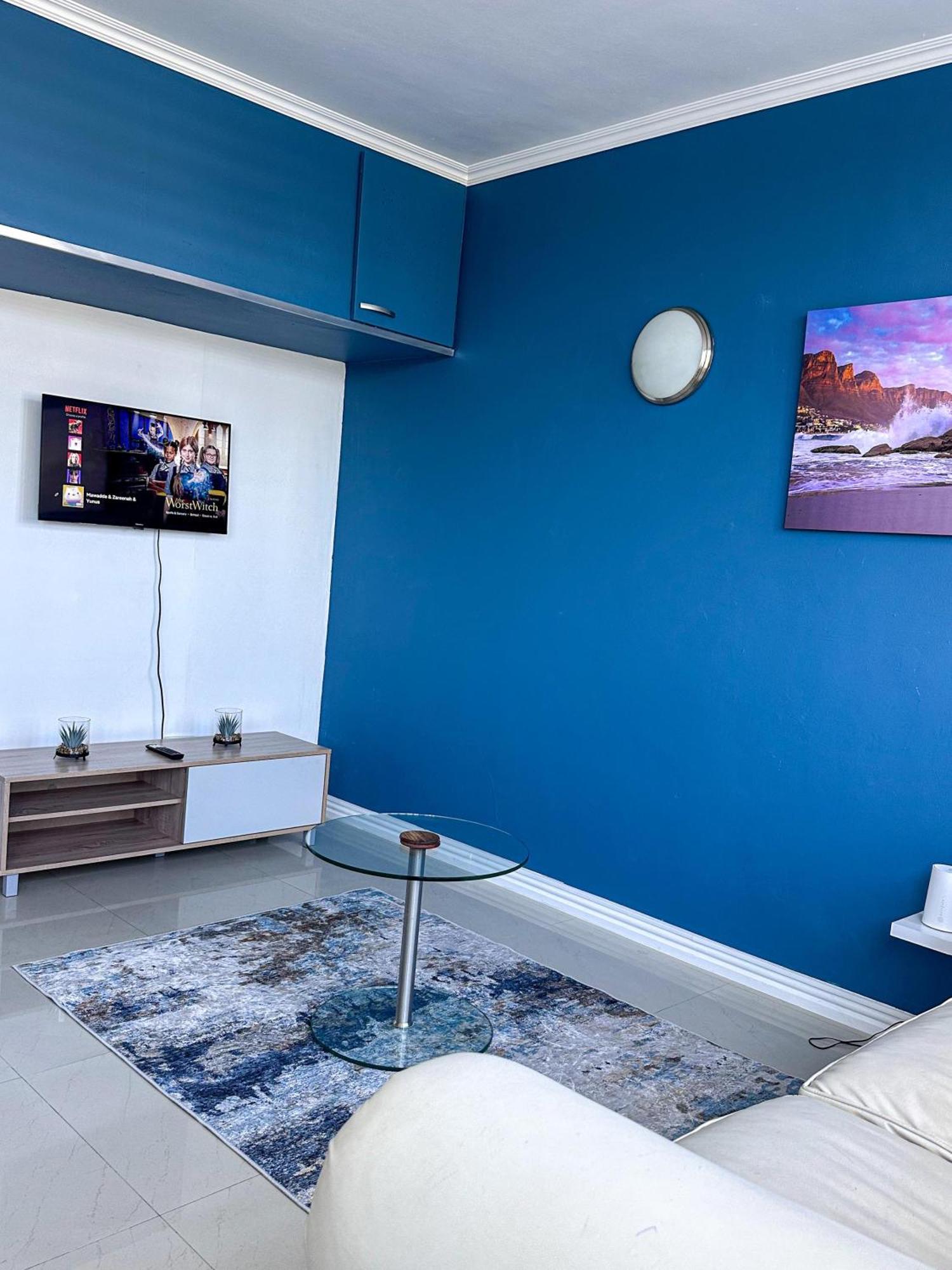 In Sea Point Montclair Apartment Cape Town