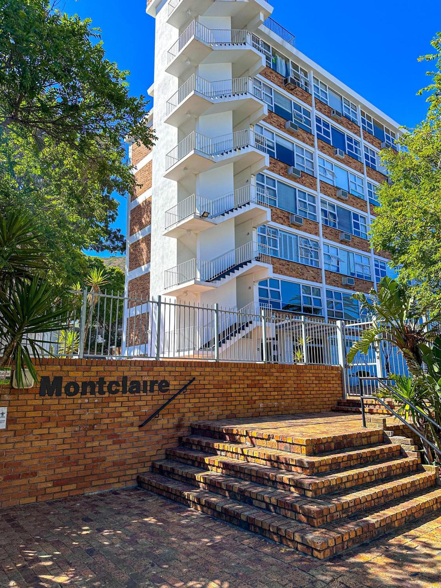 Apartment In Sea Point Montclair